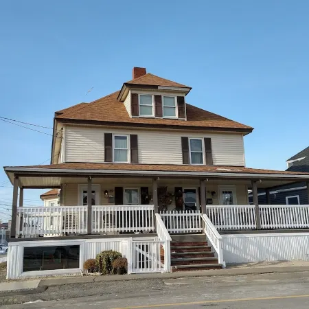 Hampton Beach ♡ Ocean Retreat - Steps From The Sand and Strip!