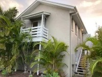 Self contained apartment with a Short walk to pristine beaches and cafes Hotels near Sunshine Coast Airport