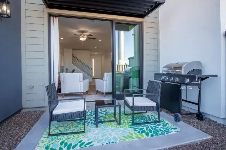 Brand New Townhome in the heart of Downtown Gilbert