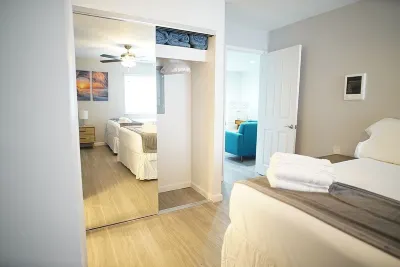 Luxury one bedroom with three beds just 167 steps to San Diego's Best Beach! Hotels in Mission Beach