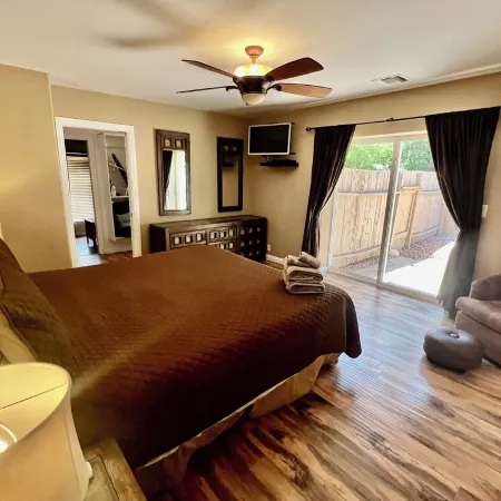 Lake Powell, Vermillion Cliffs & Golf Course VIEWS - Oh My!!