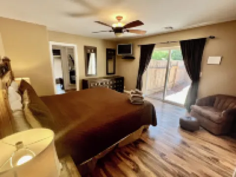 Lake Powell, Vermillion Cliffs & Golf Course VIEWS - Oh My!!