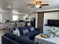 Home With Views  Near Grand Canyon West & Skywalk Hotels in Meadview