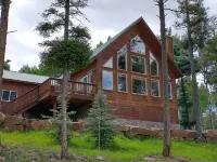 Cozy Mountain Chalet with Incredible Views!
