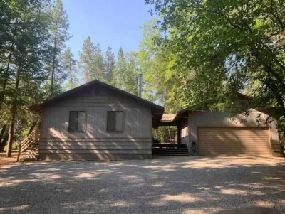 Doney Creek Cabin