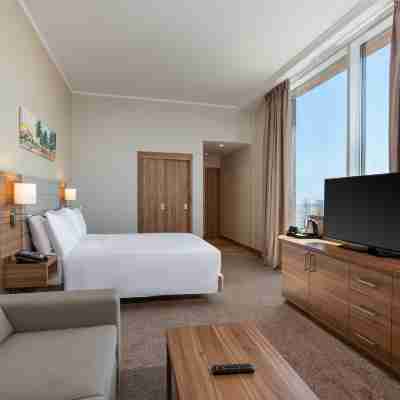 Hilton Garden Inn Riyadh Financial District Rooms