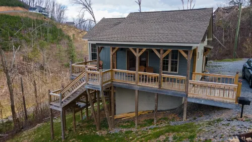 New 2bd Villa with Stunning views of Wears Valley