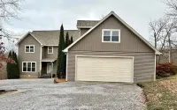 Charming studio near Kentucky Lake and Moors Resort Hotels in 