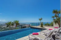 Amazing modern villa with heated pool and breath taking view