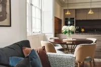 Beautiful, stylish ground floor Georgian apartment