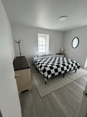 Metairie magic, 2 bedroom gem