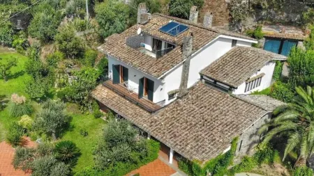 Elegant villa at the gates of the divine Amalfi coast with exlusive pool Отели рядом с достопримечательностью «Caseificio La Gustosa di Bisogno»