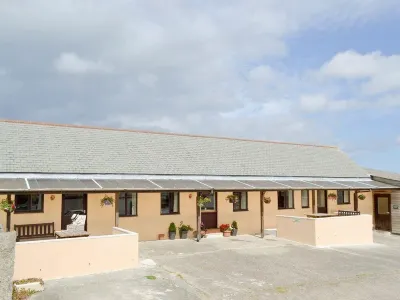 Sunny Corner Self Catering Holiday Cottage on the Lizard in Cornwall. Hotel in zona Flambards Theme Park