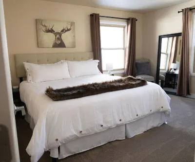 Stunning, Conveniently Located 2-BR Condo Close To Legendary Vail, CO Ski Slopes Hotels near Vail Village