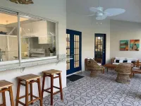 Cozy coastal heated pool home, space for all the family. Fantastic St Lucie West