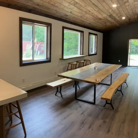 Large luxury cabin way back in the woods on ORV trail