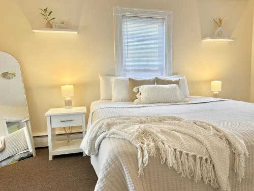 Spacious 3 Bedroom 2 Bath First Floor Apt Close to Downtown Concord