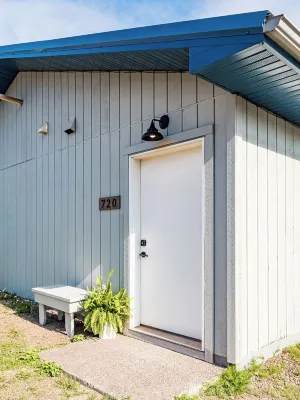 Central Stay on the North Shore - ATV Trailer Parking Available!
