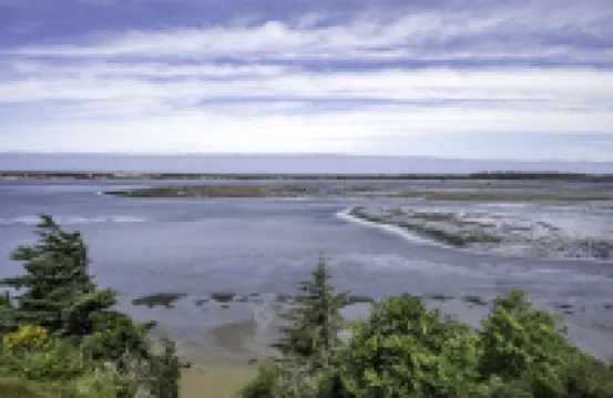 Luxurious Oregon Coast Townhouse with Mesmerizing Views!