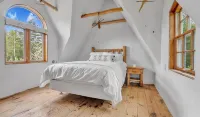 Dome Home on 42 Acres! Close to the Beach and Downtown Kennebunkport