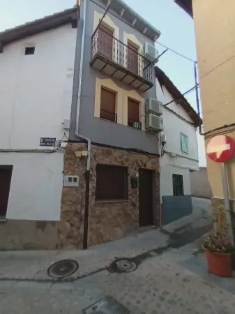 Casa de Alquiler Vacacional en el Centro Отели в г. Канделеда