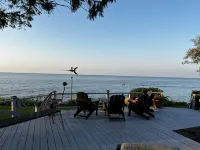Stunning Lake Views From This Artistic Getaway