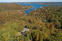 Serene Lake Retreat: Enjoy lake views and privacy with 15 wooded acres