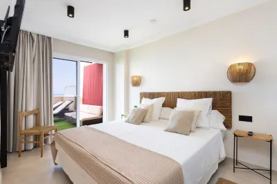 APARTMENT A few meters from a black sand beach. Nautilos Sup 주변 호텔