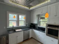 Charming 4-bedroom house with 3 king/1 full beds, 2 full baths, AC, Wifi, Patio