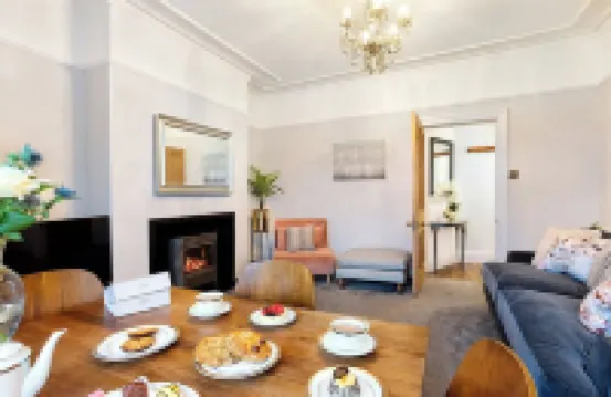 The Stanley Suite -1 bedroom apt, Harrogate. Free Parking. Garden. Dog Friendly.