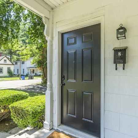 Luxurious 1-bedroom with Free Parking