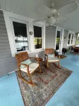 The Cabin On Dogwood - A cozy 1950's Cabin on Lake Jordan, Alabama