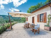 Between art and nature farm in Umbria Green Heart of Italy 스펠로 호텔