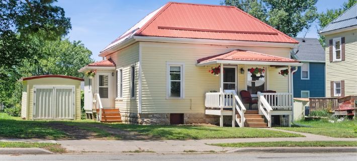 Cozy and charming. Your home away from home in the heart of Viroqua. Hotels in Vernon County