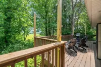 Mountain Lux Escape - 5 minutes to Downtown Brevard & Pisgah National Forest