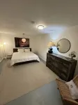 Seaside Breeze - 4BR 3BA 5 min. Walk to Beach