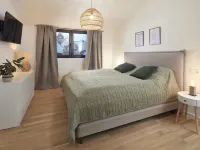 Ferienhaus für 1-12 Personen, mit 4 Schlafzimmern Hotels in Mayen