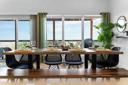 Boho Lakeview Lodge_Lazy River/Indoor pool/Game room/Silver Dollar City