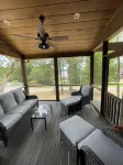 Unwind at a New Luxury Log Cabin, Stunning Lake Views, 3 Miles from City Harbor