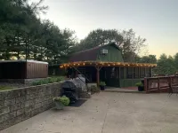 Lakeside Cabin Near Holiday World Perfect for Families & Friends Hotel a Spencer County