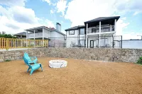 Spacious 4-bedroom house in peaceful Irving with WiFi, AC, Keyak fun Hotels near ALDI