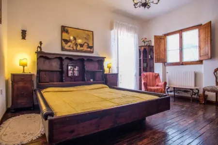 Villa with 2 spacious apartments for 2 x 7 people and swimming pool near Pisa and the sea Отели в г. Фаулья