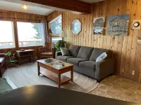 AUGUSTINE SEA WATCH PRIVATE PEACEFUL AND SECLUDEDENJOY this truly Alaskan Home!