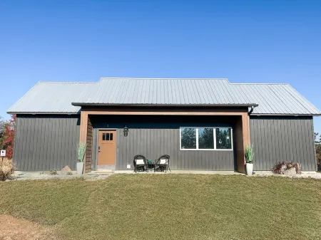 NEW J&K's house #2 just mins from DeGray Lake!