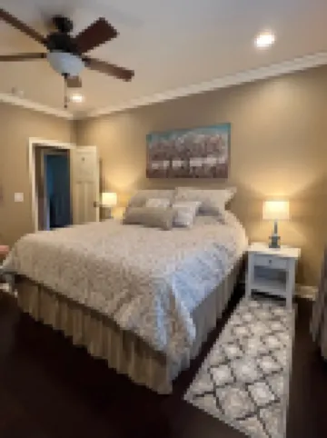 Event Day Condo 5 blocks to Auburn stadium/arena