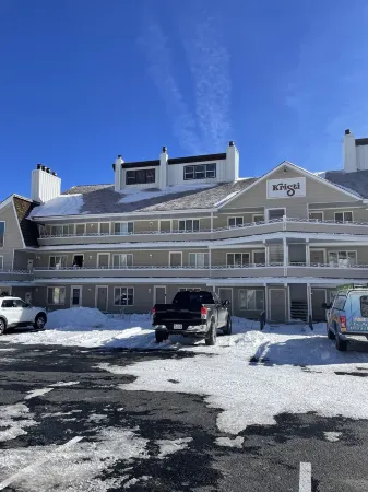 Ski in ski out cozy condo retreat! Отели в г. Брайан Хед