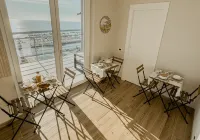 B&B Lilibeth Luxury Suites - Marina D'Arechi Hotel in zona Chiesa di Gesù Risorto