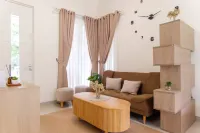 Calma Edelweiss Villa Lawang Malang - Villas