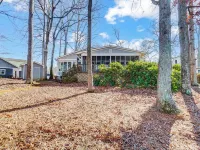 Ultimate Family Lakehouse- wide water views! Hotels in Stanly County
