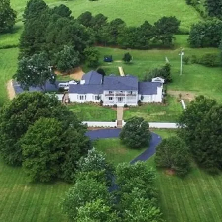 Luxury Estate Rental Near Nashville-Turn Special Events Into Cherished Memories